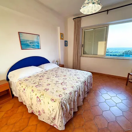 Mena 3* Forio di Ischia